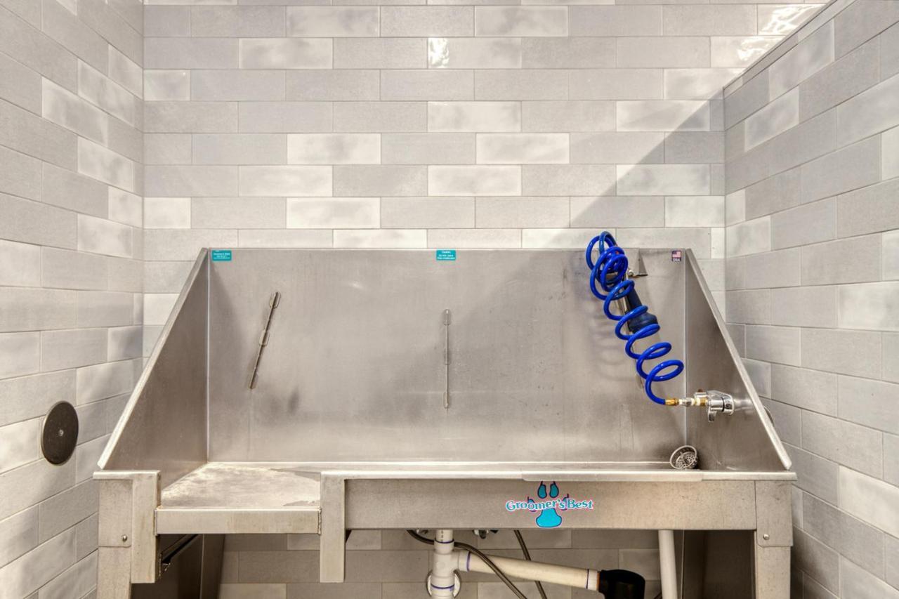 Congress Park 2br W Gym Pool Nr Shops Dining Den-135 Denver